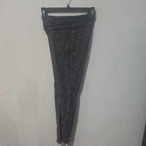 Womens LOLE Black and Gray Patterned Leggings In Size Medium